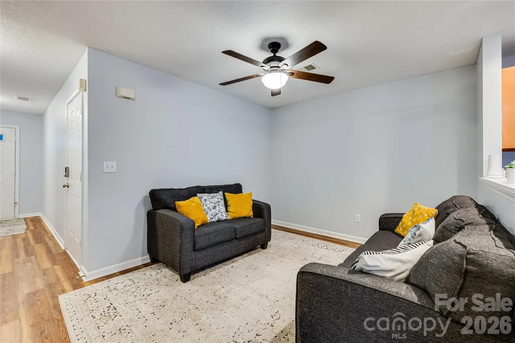 5925 Prescott Court Charlotte NC 28269