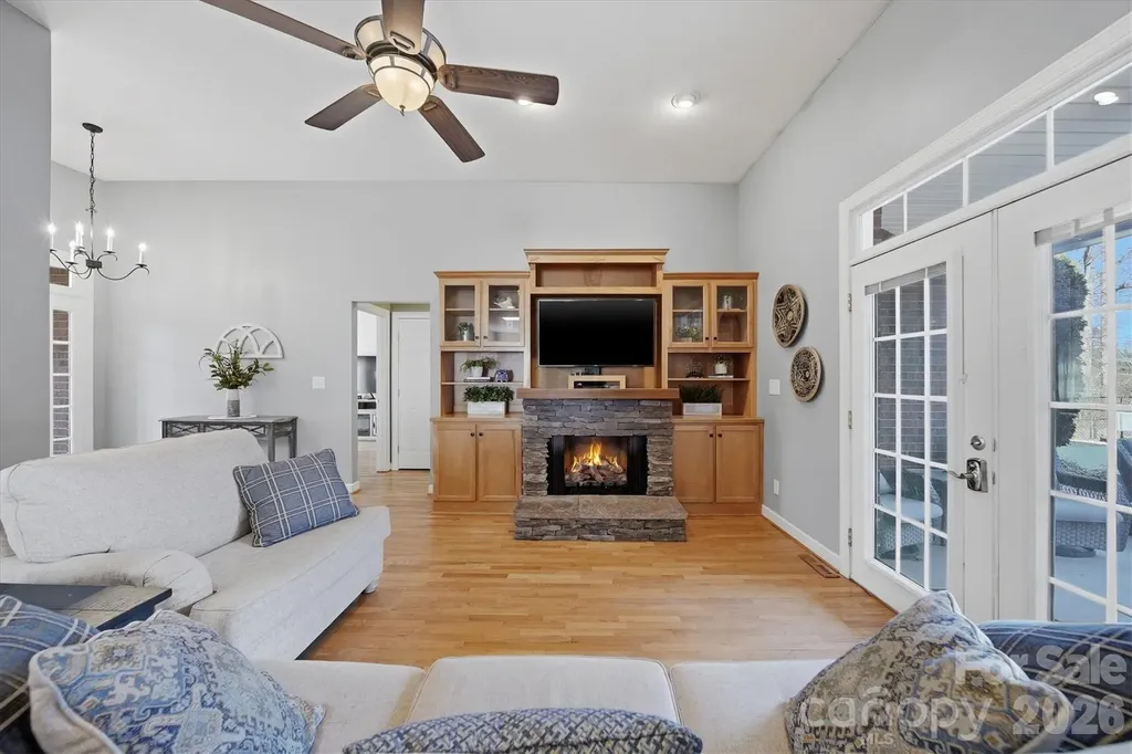2555 Knox Landing Road Connelly Springs NC 28612