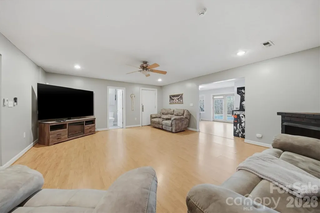 2555 Knox Landing Road Connelly Springs NC 28612