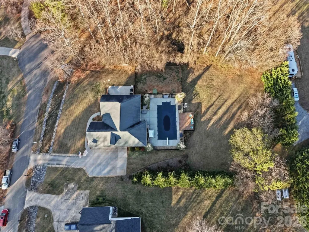 2555 Knox Landing Road Connelly Springs NC 28612