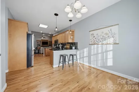 2555 Knox Landing Road Connelly Springs NC 28612