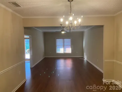 499 26th Avenue NE Hickory NC 28601