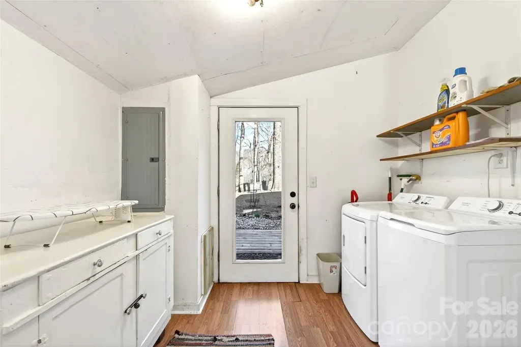 107 High Street Black Mountain NC 28711