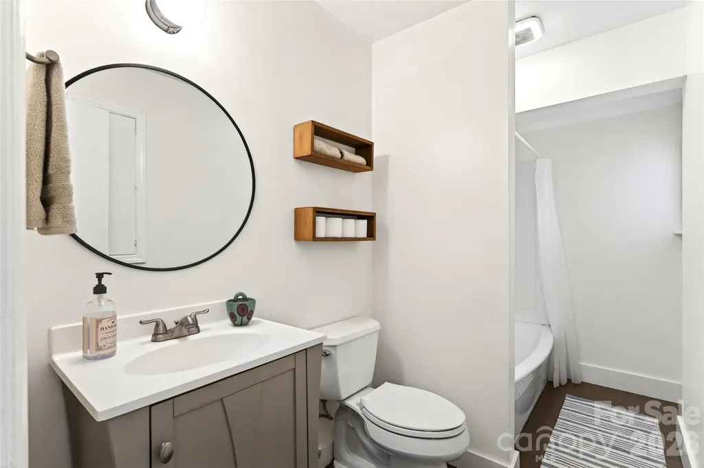 107 High Street Black Mountain NC 28711