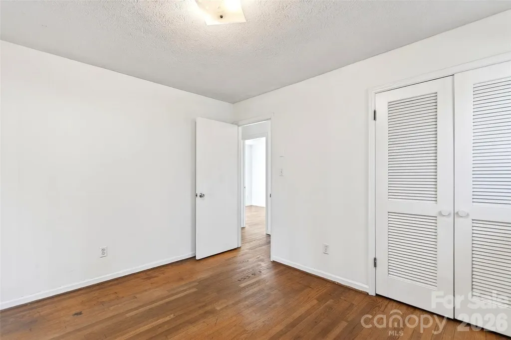 107 High Street Black Mountain NC 28711