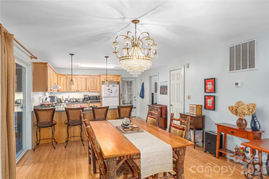 12 Bear Cove Lane Bryson City NC 28713