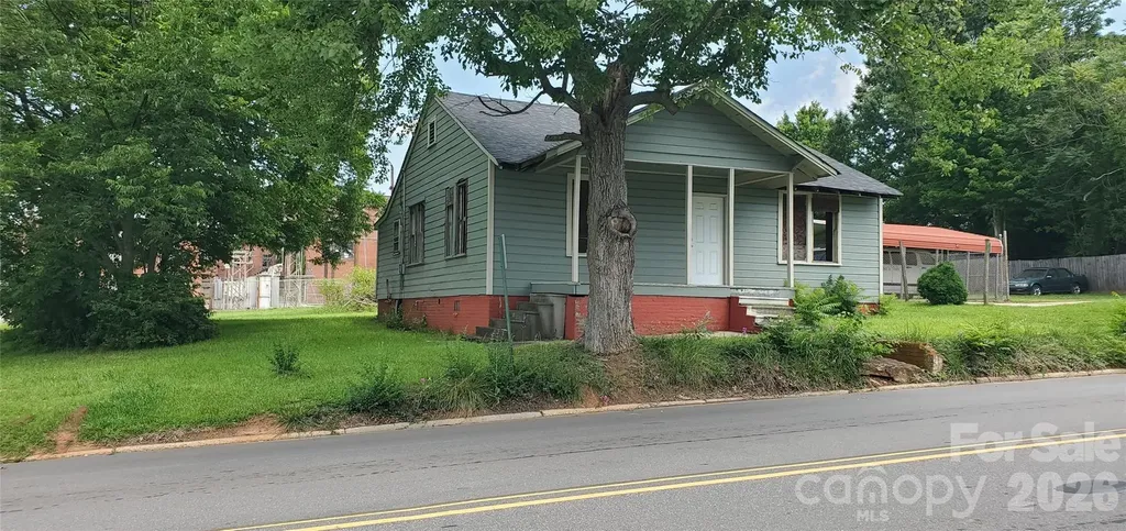 309 Monroe Street Statesville NC 28677