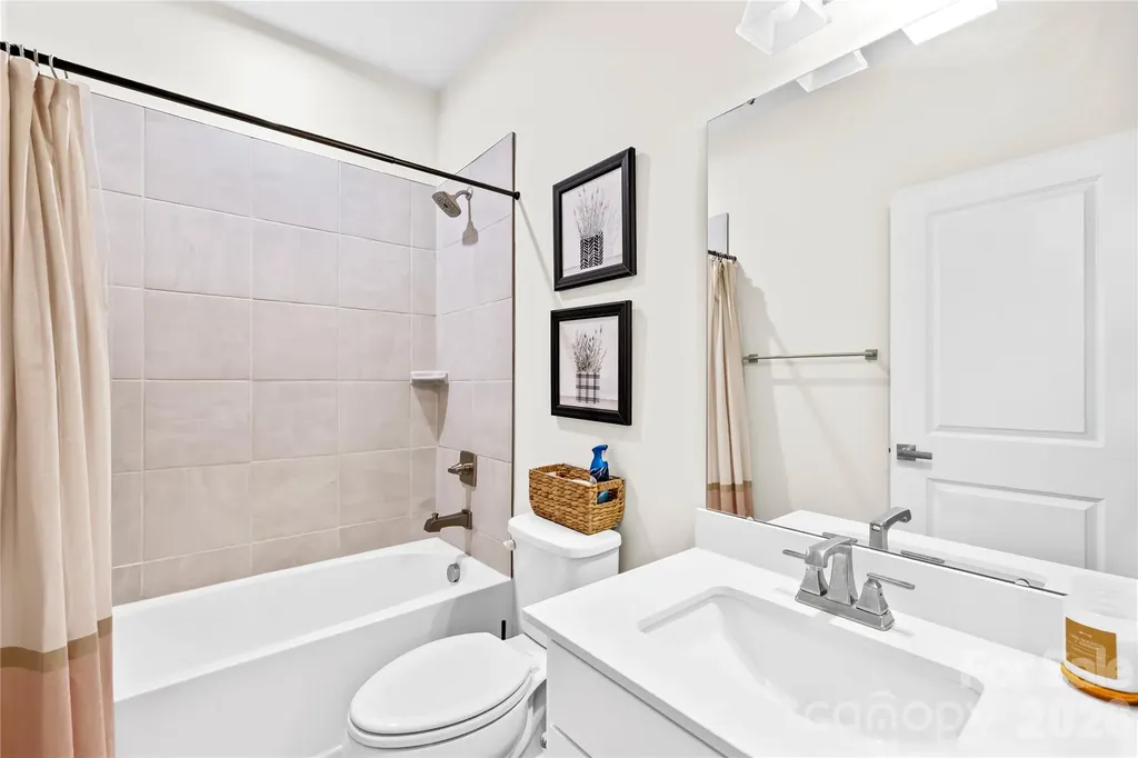 563 Nantahala Drive Charlotte NC 28211