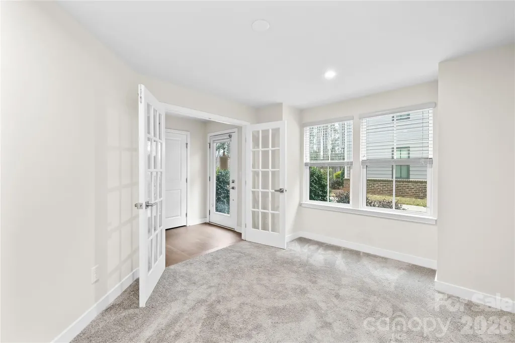 563 Nantahala Drive Charlotte NC 28211