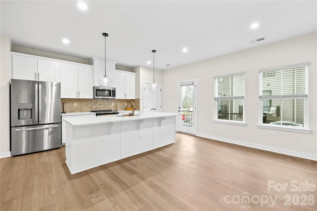 563 Nantahala Drive Charlotte NC 28211