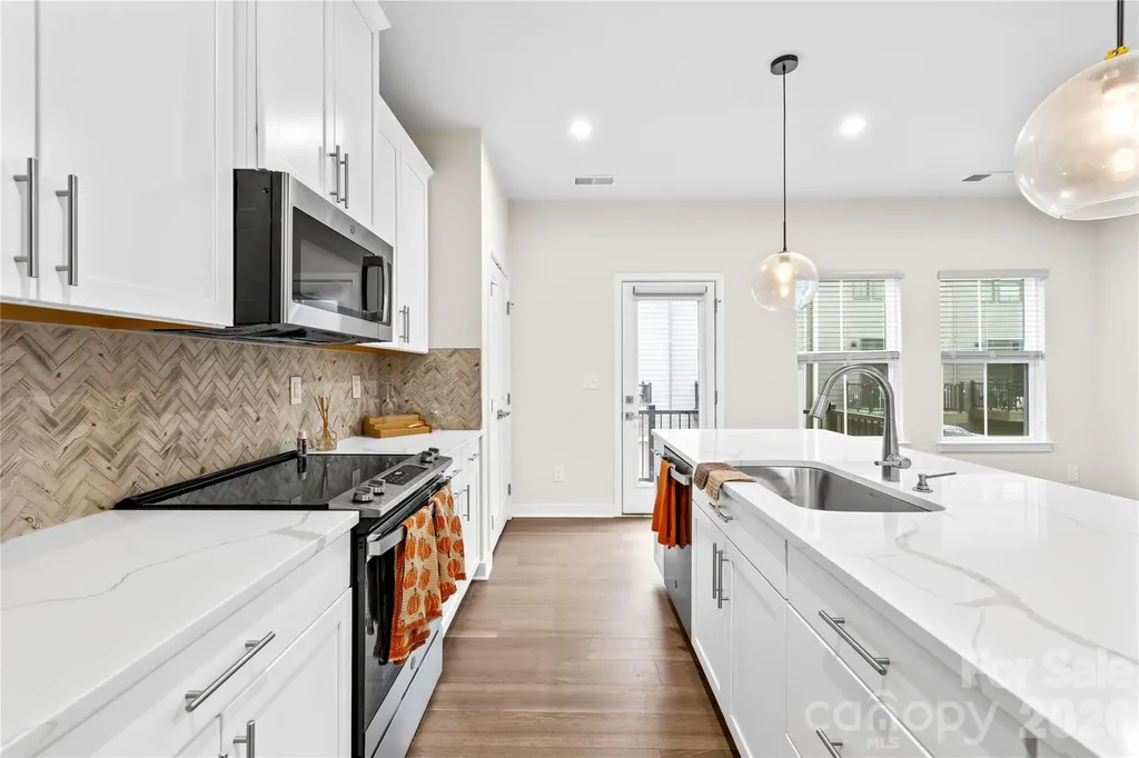 563 Nantahala Drive Charlotte NC 28211