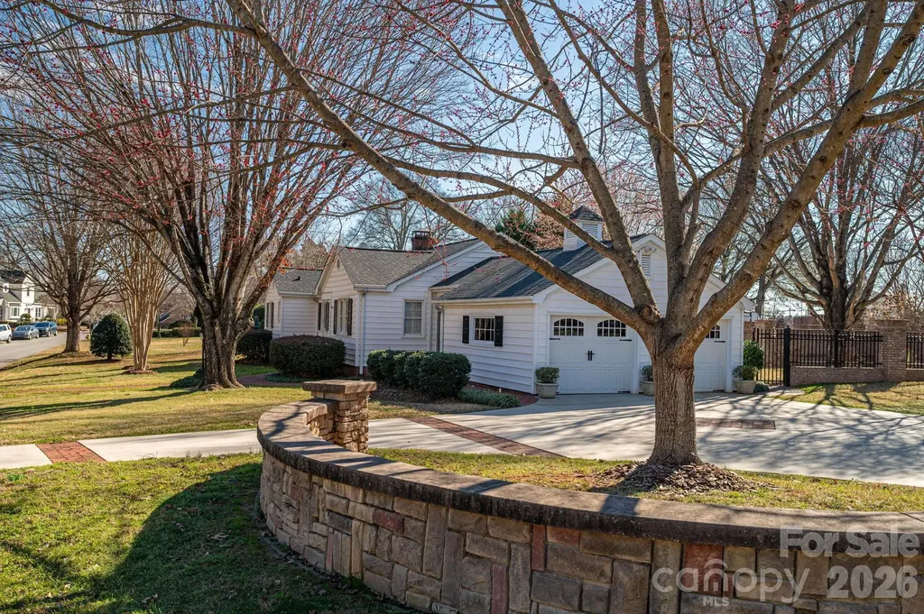 18 Circle Drive Belmont NC 28012