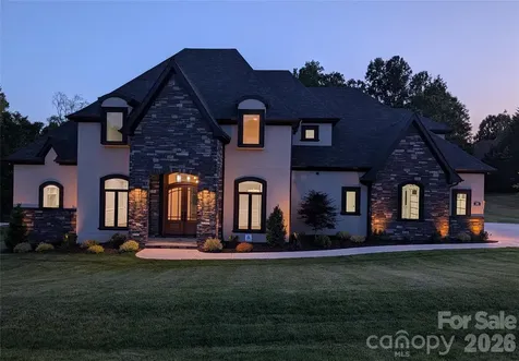 110 Hunts Landing Drive Mooresville NC 28117