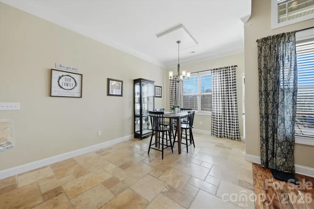 1743 Whitewater Court Hickory NC 28602