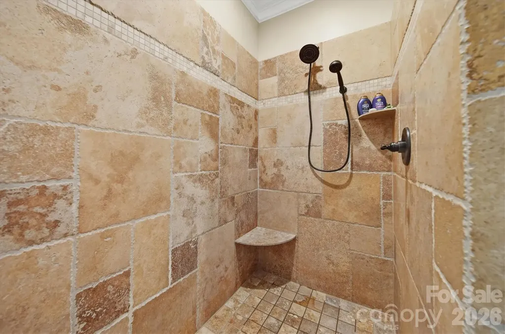 1743 Whitewater Court Hickory NC 28602