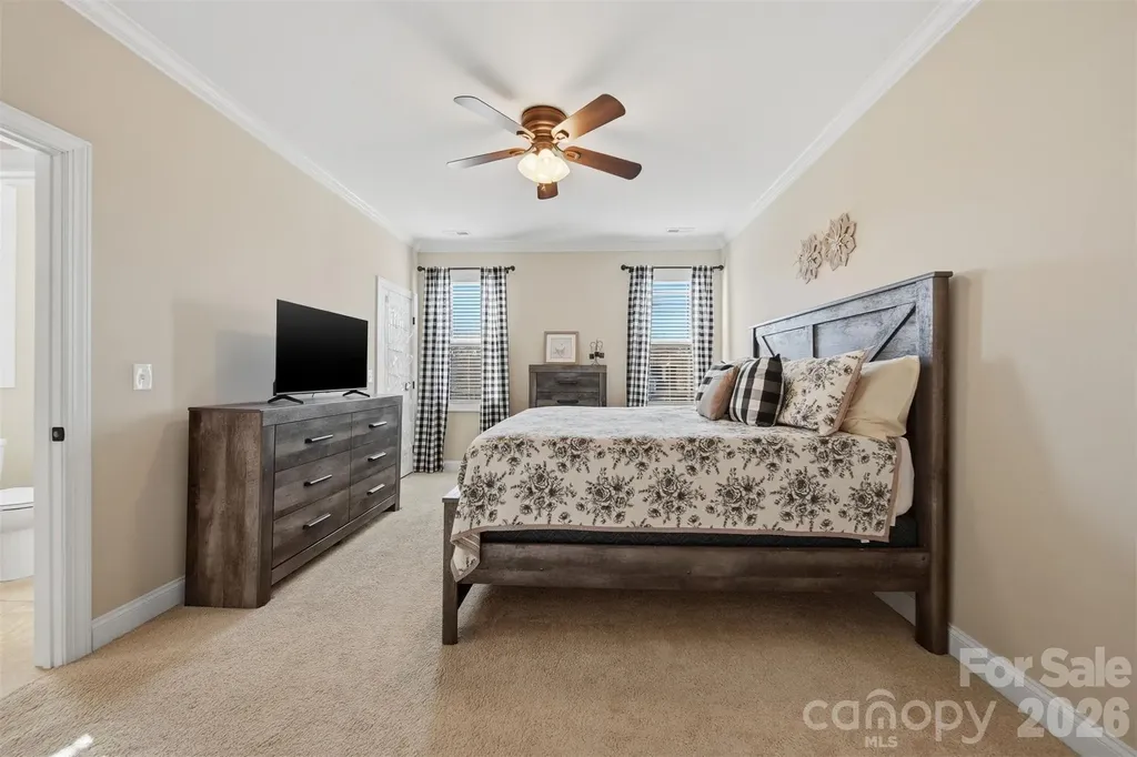1743 Whitewater Court Hickory NC 28602