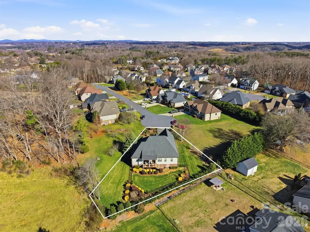 1743 Whitewater Court Hickory NC 28602