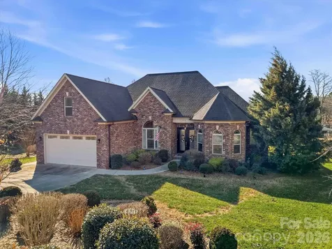 1743 Whitewater Court Hickory NC 28602