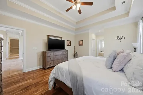1743 Whitewater Court Hickory NC 28602