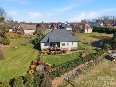 1743 Whitewater Court Hickory NC 28602