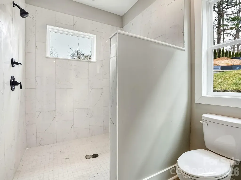 112 Chapel Crossing Lane Weaverville NC 28787