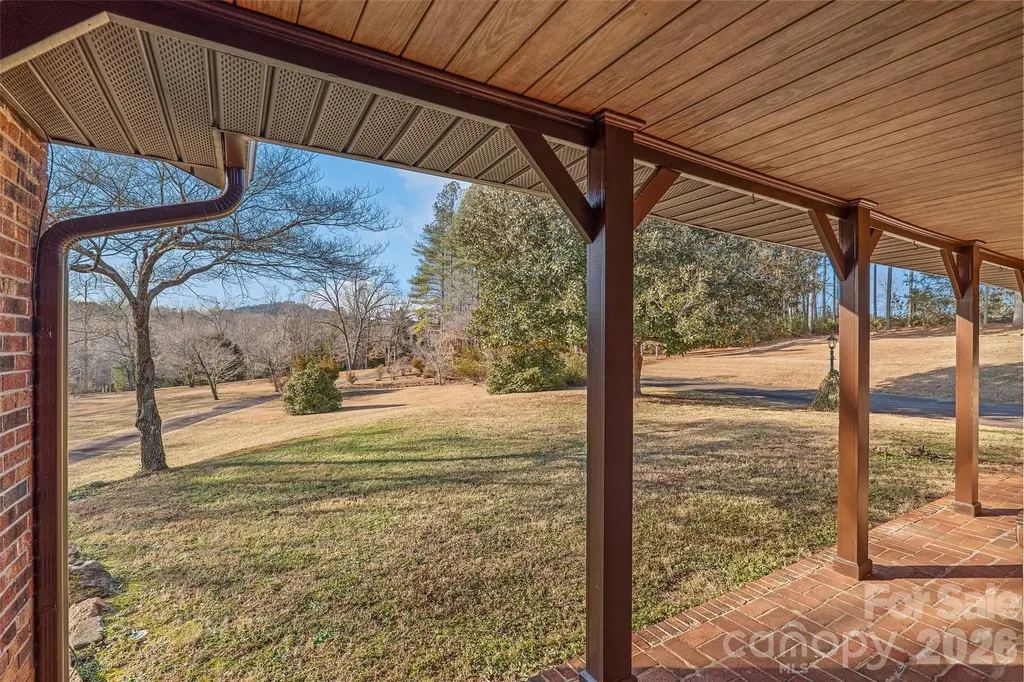 591 Landrum Road Columbus NC 28722