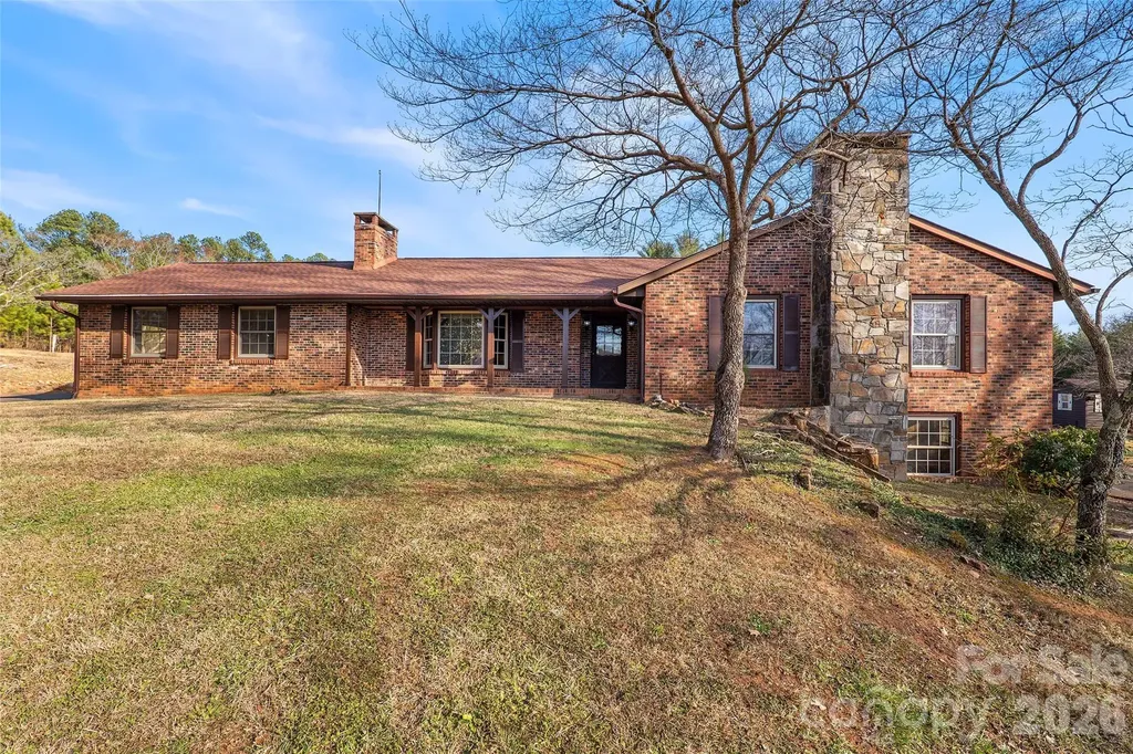 591 Landrum Road Columbus NC 28722
