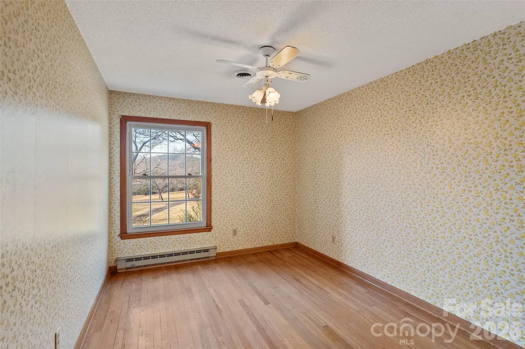 591 Landrum Road Columbus NC 28722