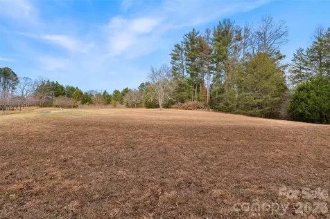 591 Landrum Road Columbus NC 28722