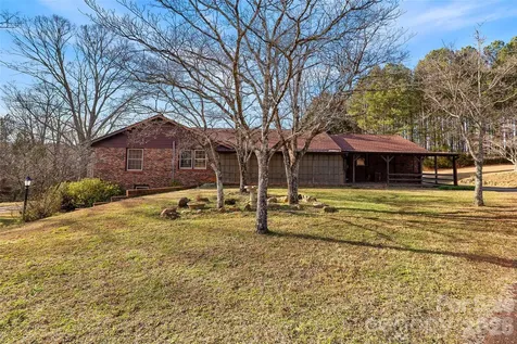 591 Landrum Road Columbus NC 28722