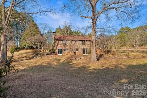 591 Landrum Road Columbus NC 28722