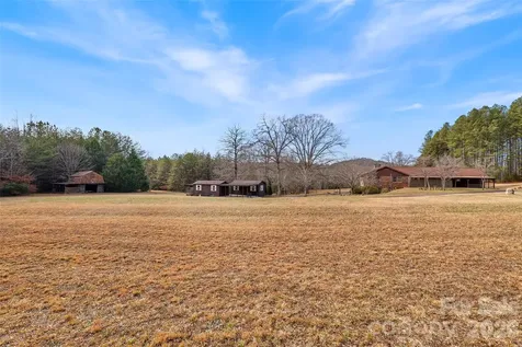 591 Landrum Road Columbus NC 28722