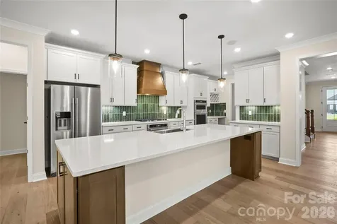 2735 Peak Court Belmont NC 28012
