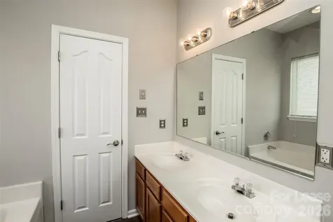 4018 Far West Drive Charlotte NC 28269