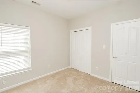 4018 Far West Drive Charlotte NC 28269