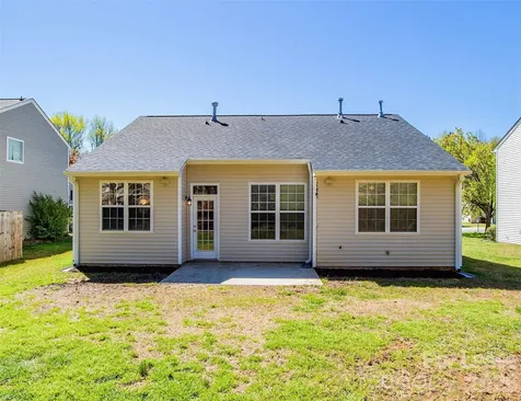4018 Far West Drive Charlotte NC 28269