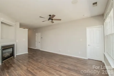 4018 Far West Drive Charlotte NC 28269