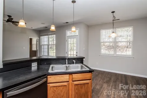 4018 Far West Drive Charlotte NC 28269
