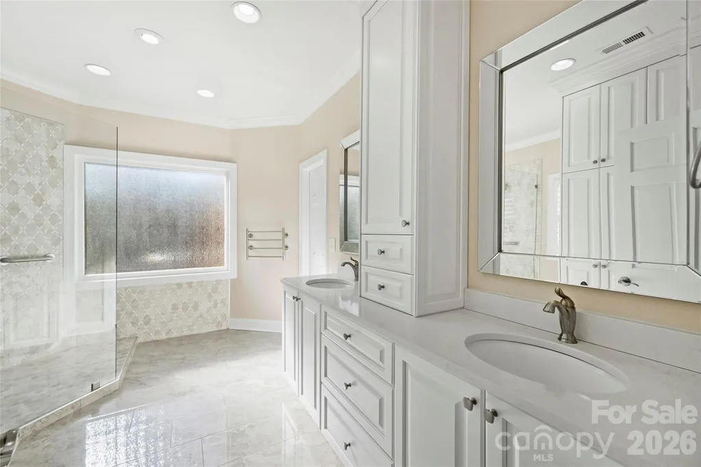 5242 Colony Road Charlotte NC 28226