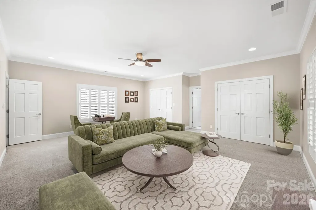 5242 Colony Road Charlotte NC 28226