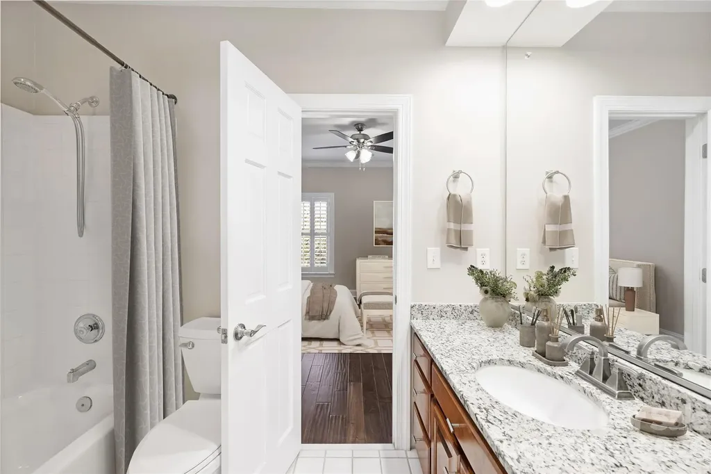 5242 Colony Road Charlotte NC 28226