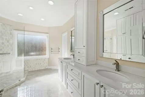 5242 Colony Road Charlotte NC 28226