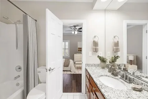 5242 Colony Road Charlotte NC 28226