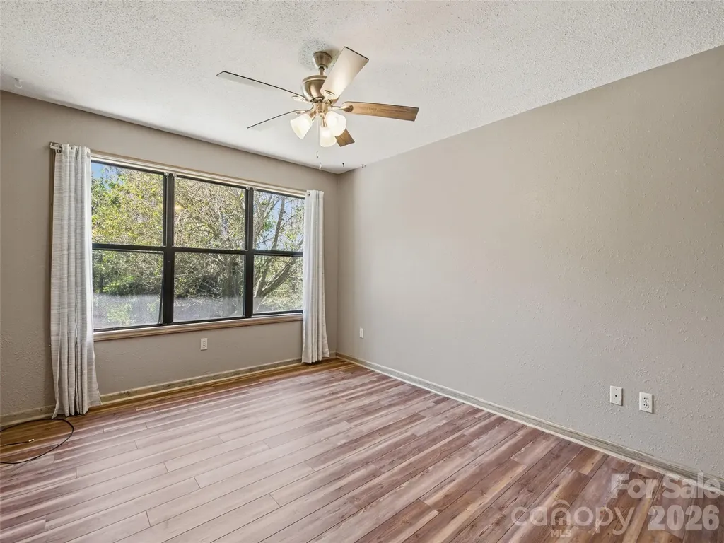 286 Pioneer Ridge Road Canton NC 28716
