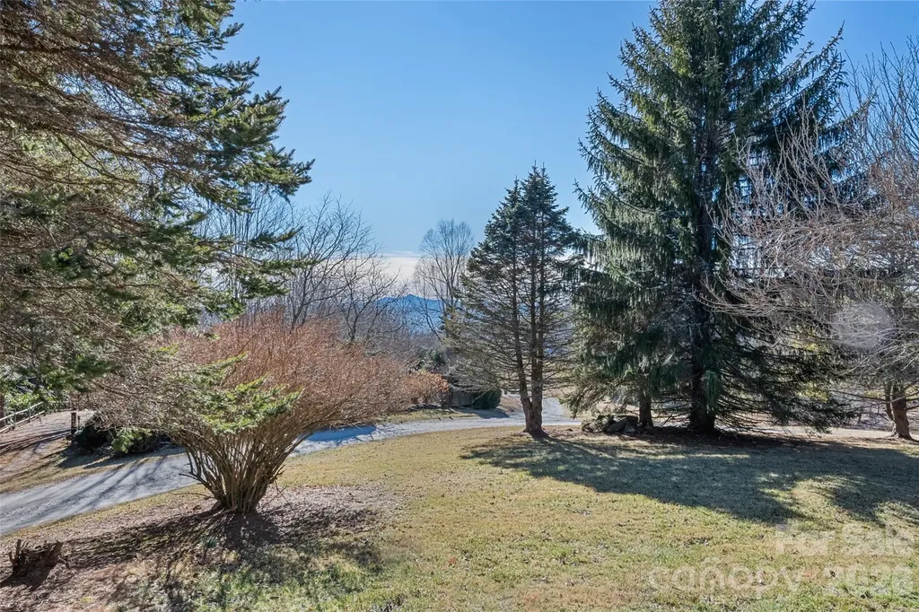 286 Pioneer Ridge Road Canton NC 28716