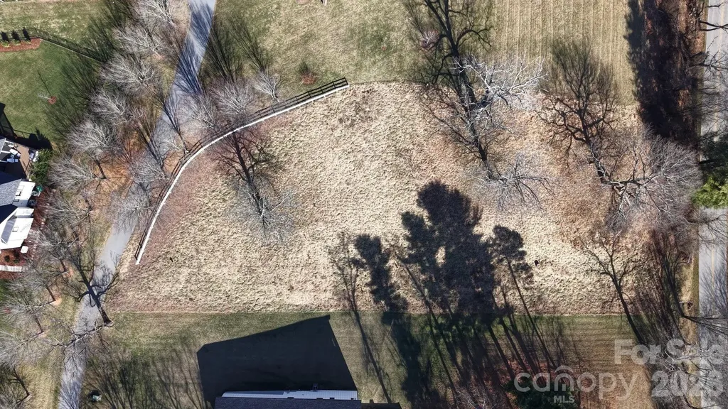 479 Nesbitt Drive Mills River NC 28759