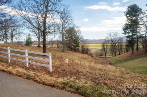 479 Nesbitt Drive Mills River NC 28759