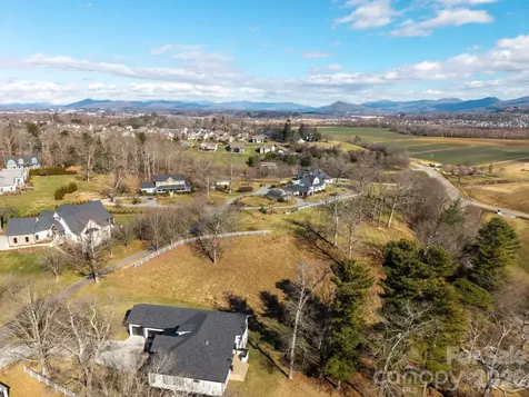 479 Nesbitt Drive Mills River NC 28759