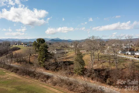 479 Nesbitt Drive Mills River NC 28759