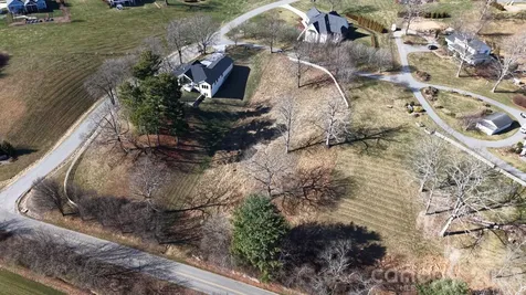 479 Nesbitt Drive Mills River NC 28759